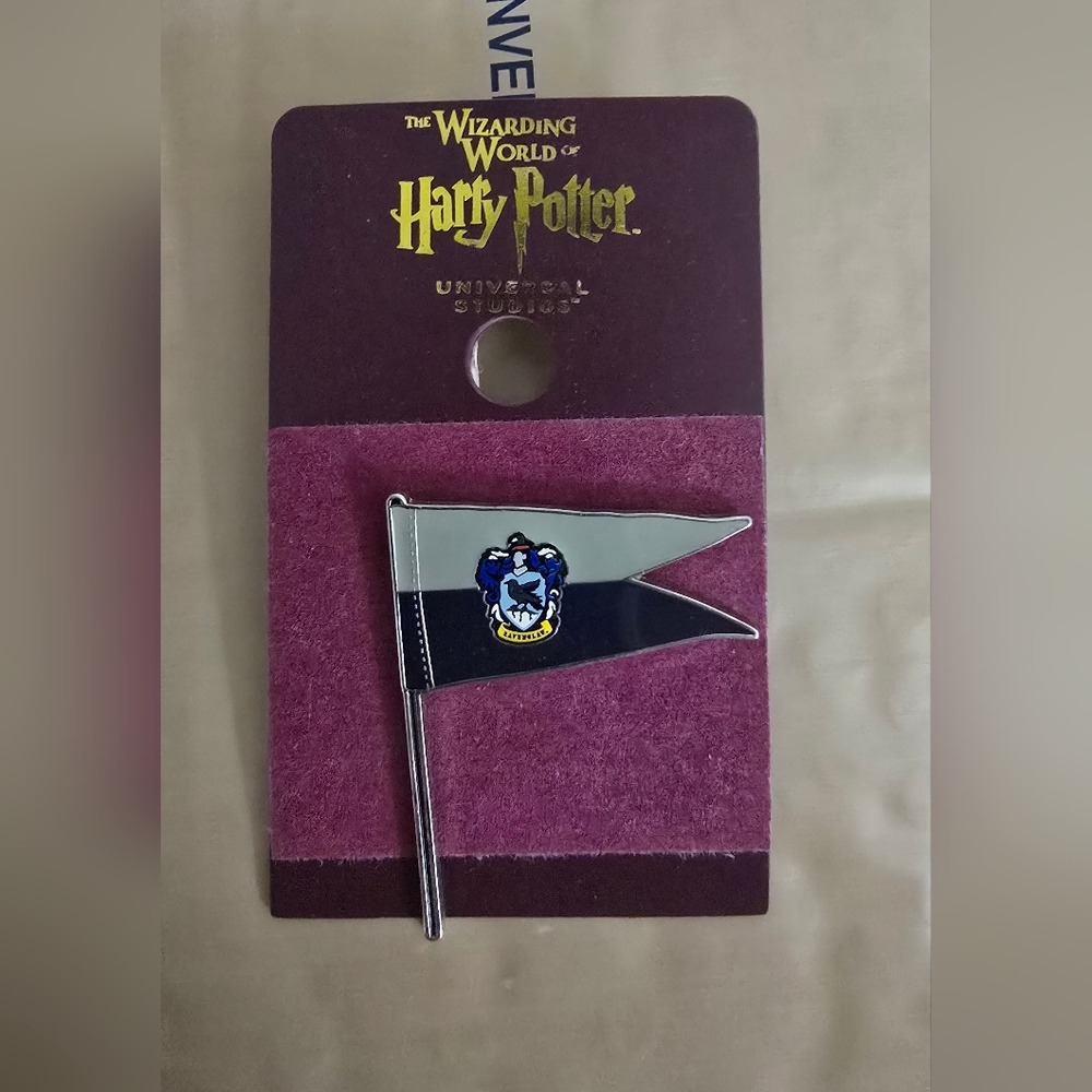 Harry Potter Ravenclaw Flag Pin